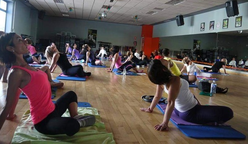 Ejercicio de apertura de pecho